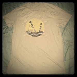 Men's Hollister shirt